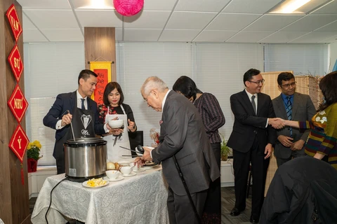 Traditional Tet dishes introduced to int’l friends in New York