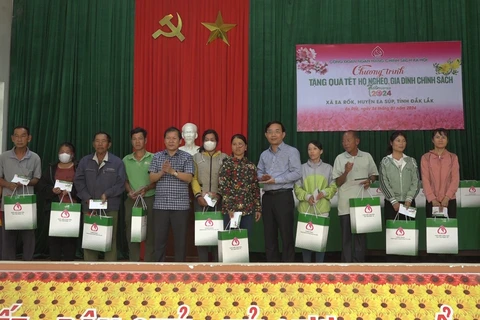 Dak Lak spends 128 billion VND to support the needy during Tet