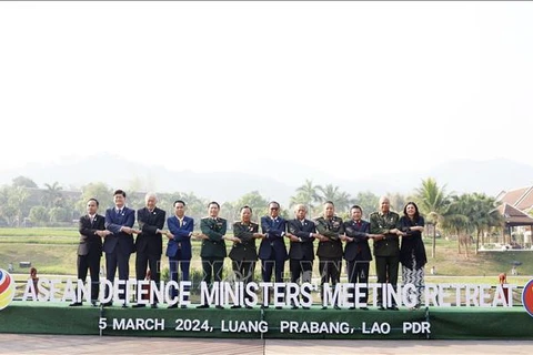 Vietnam calls for stronger ASEAN defence cooperation at regional meeting