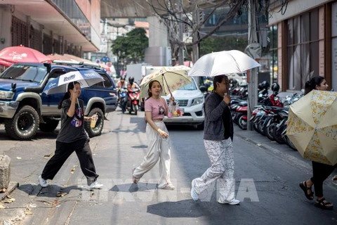 Thailand warns of scorching heat in April 