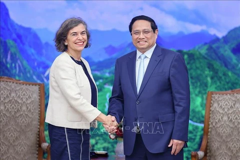 PM receives new Spanish Ambassador to Vietnam