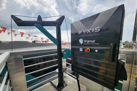 Singapore pilots electric harbour craft charging point