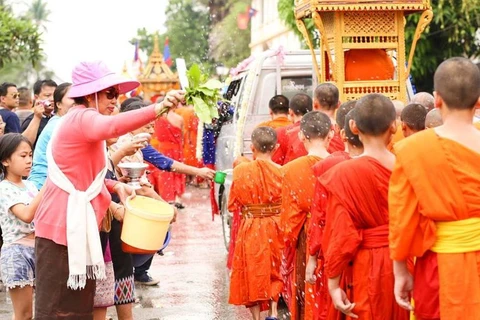 Vietnamese mission in Geneva congratulates Lao counterpart on traditional festival