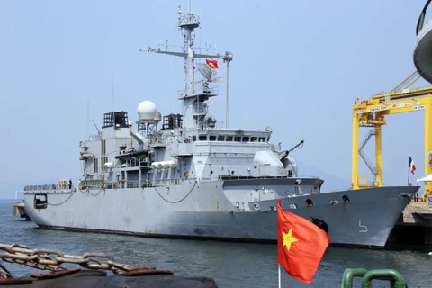 Vietnamese, French navies bolster cooperation