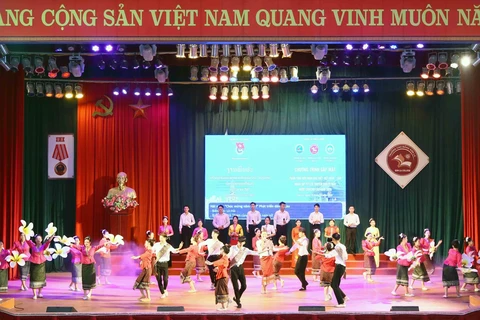 Son La organises traditional New Year celebration for Lao students