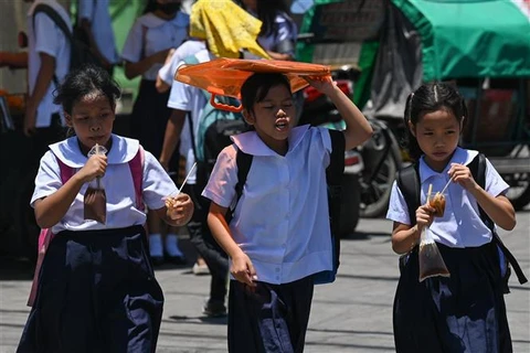 Dangerous heat attacks many areas in Philippines