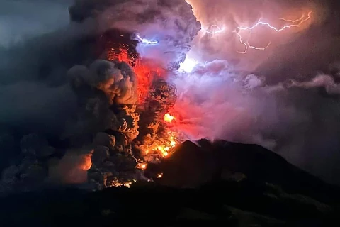 Indonesia raises alert level to highest, warns of tsunami as volcano erupts