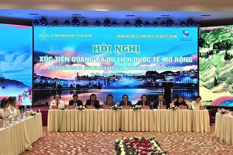 Vietnamese, Chinese, Lao localities promote tourism cooperation