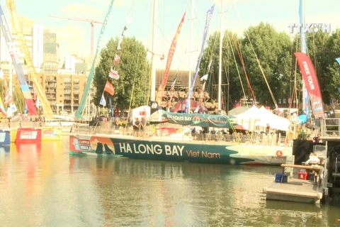 Global yacht race clipper named “Ha Long Bay – Vietnam”