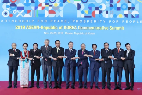 PM attends ASEAN-RoK Commemorative Summit 