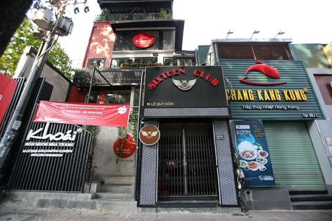 Restaurants, bars close in a bid to contain spread of COVID-19