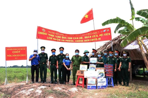 Soldiers at Vietnam-Cambodia border contribute to COVID-19 prevention