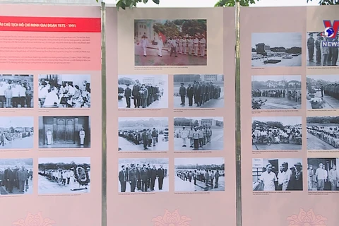Photo exhibition spotlights President Ho Chi Minh Mausoleum