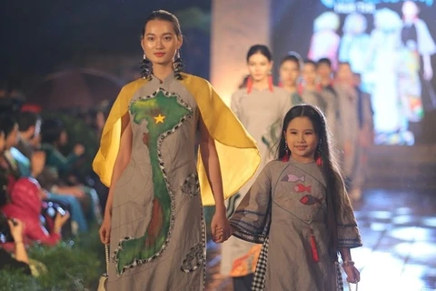 Special ‘Ao dai’ show honours traditional values of Vietnam