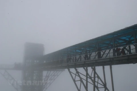 The glass bridge in Lai Chau - a magnet for thrill seekers