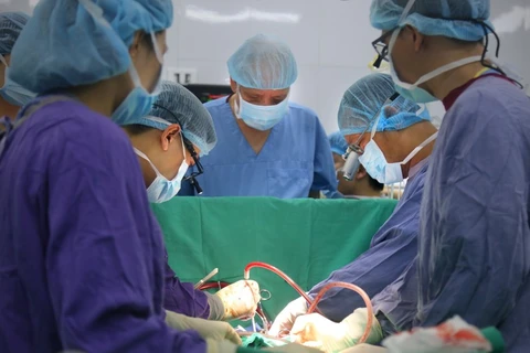 Vietnam masters six human organ transplant techniques