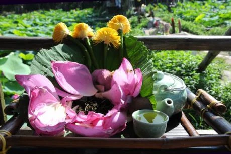 Lotus tea - Embodiment of the thousand West Lake lotus flowers