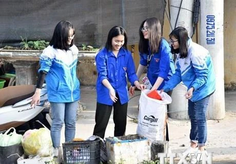 Thousands of people in Viet Nam pick up trash at the World Cleanup Day