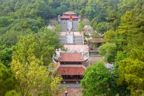 Shrine of the eternal praiseworthy educator Chu Van An