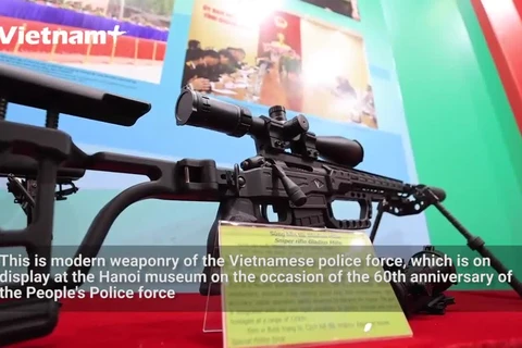 Hanoian people interested in an exhibition on the power of the Vietnamese People's Police