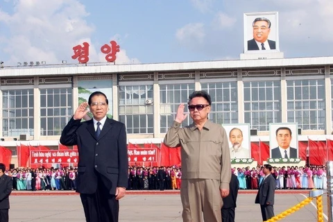 Photos of Party General Secretary Nong Duc Manh’s DPRK visit in 2007