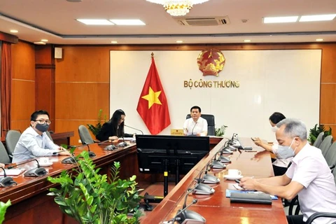 Minister: Vietnam to resume production chain in safe manner