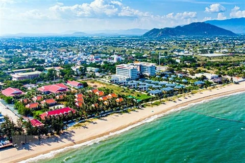 Ninh Thuan gets ready for bustling summer tourism