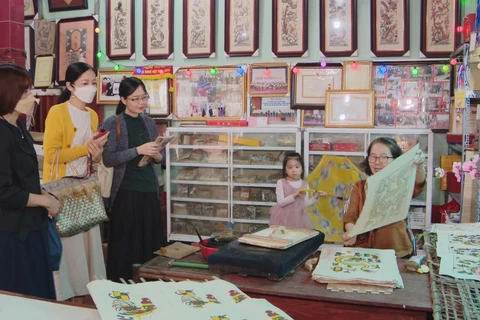 Tet paintings: A time-honoured tradition of Vietnamese people