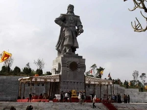 Quang Trung Emperor’s statue inaugurated in Hue
