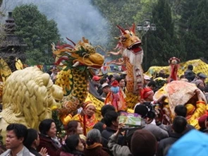 Huong Pagoda Festival opens