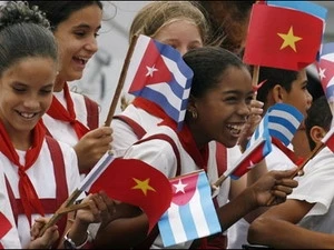 Vietnam-Cuba ties over 50 years of development 