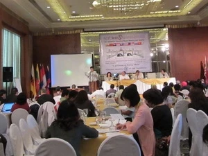Vietnam attends regional archives executive board meeting 