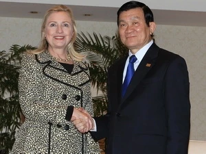 Vietnamese President Truong Tan Sang meets with US Secretary of State Hillary Clinton (Source: VNA)