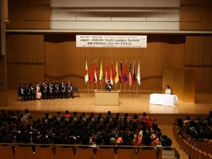 Vietnam attends Japan-ASEAN youth leaders’ summit 