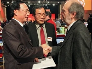 Vietnamese, French communist parties strengthen ties