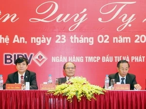NA Chairman Nguyen Sinh Hung at Nghe An investment promotion conference 2013 (Source: VNA)