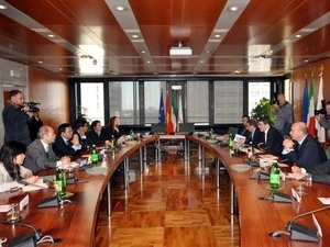 The two sides reached agreements in their meeting on March 12 (Source: VNA)