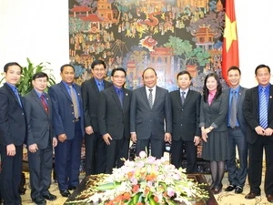 Deputy Prime Minister Nguyen Xuan Phuc meets Lao People’s Revolutionary Youth Union delegation. Photo: VNA