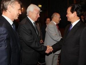 Prime Minister met with representatives of RVFA (Source: VNA)