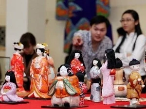 Japanese traditional dolls are displayed at the museum. (Source: VNA)