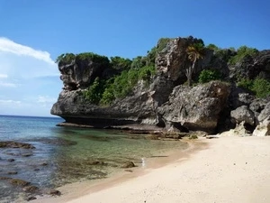 A beach in Bali, Indonesia (Source: thebestbeaches.org)