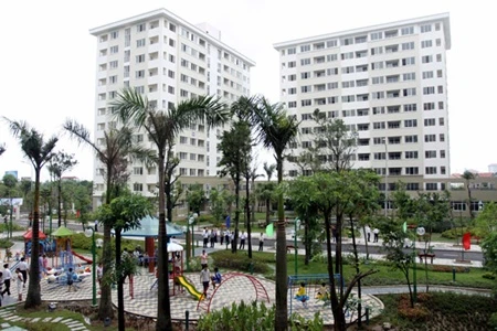 Apartment blocks in Ha Noi's Gia Lam District. Photo: VNA