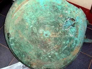 The bronze drum founded in Yen Bai province.