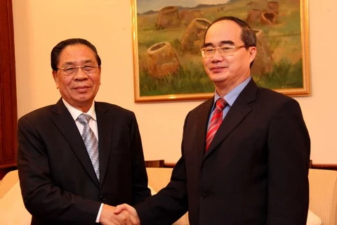 President of the Vietnam Fatherland Front Nguyen Thien Nhan met with Lao President Chummaly Saynhasone ( Photo:VNA)