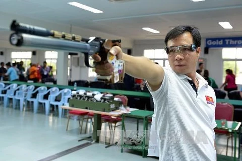 Shooter Hoang Xuan Vinh (Photo: VNA)