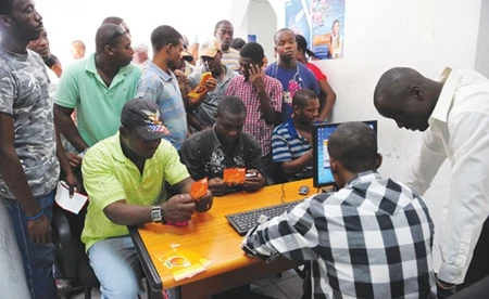 People in Haiti use Viettel SIM cards (Photo: Courtesy of Viettel)