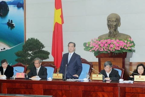 Prime Minister Nguyen Tan Dung (standing) (Photo: VNA)