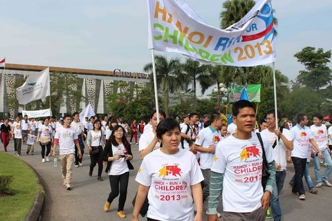 Run in Hanoi helps disadvantaged children 