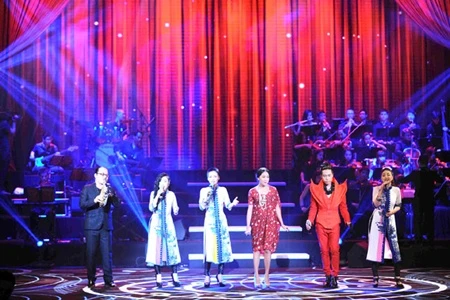 Yesterday's Music Devotion Awards featured a performance by the nation's leading singers (Photo: VNA)