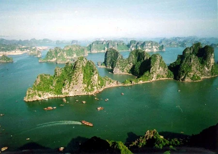 Ha Long Bay is one of Vietnam's major international tourist attractions and a UNESCO World Heritage Site (Photo: pkpro.vn)